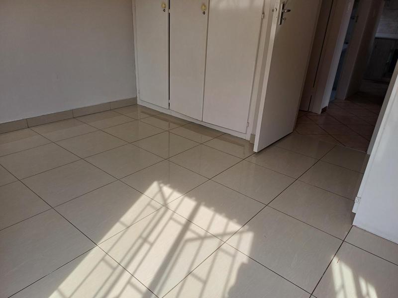 2 Bedroom Property for Sale in Eldoraigne Gauteng