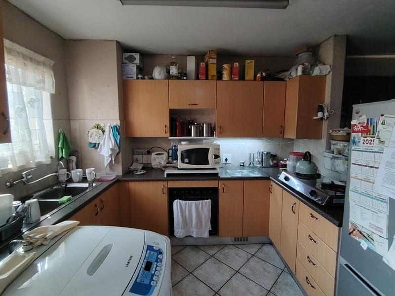 To Let 2 Bedroom Property for Rent in Amberfield Heights Gauteng