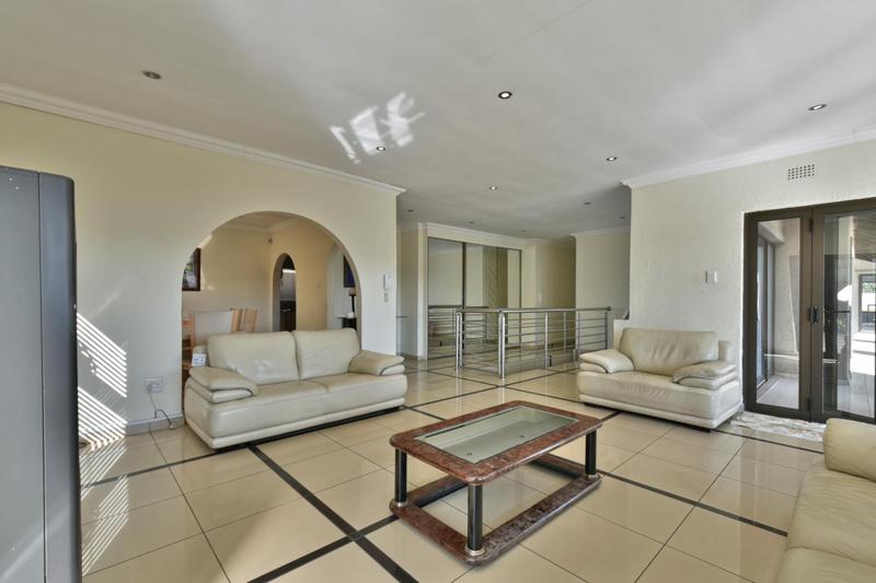 6 Bedroom Property for Sale in Glenvista Gauteng