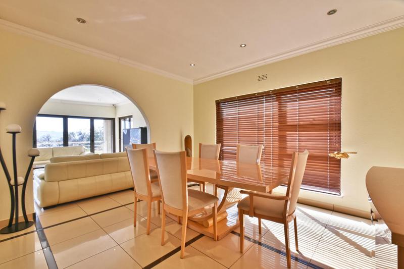 6 Bedroom Property for Sale in Glenvista Gauteng