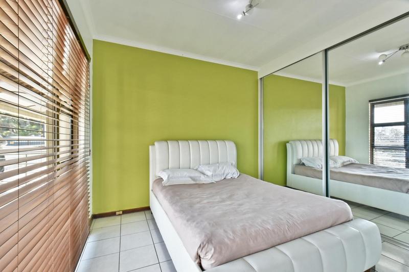 6 Bedroom Property for Sale in Glenvista Gauteng