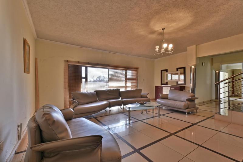 6 Bedroom Property for Sale in Glenvista Gauteng