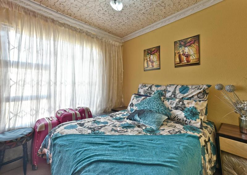 4 Bedroom Property for Sale in Alveda Park Gauteng