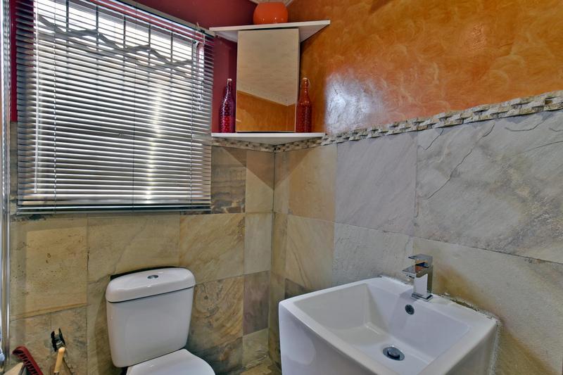 4 Bedroom Property for Sale in Alveda Park Gauteng