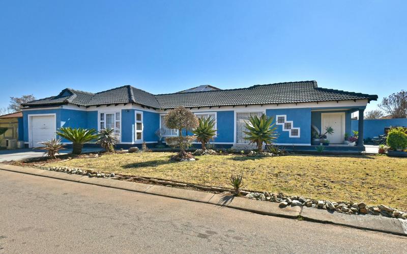 4 Bedroom Property for Sale in Alveda Park Gauteng
