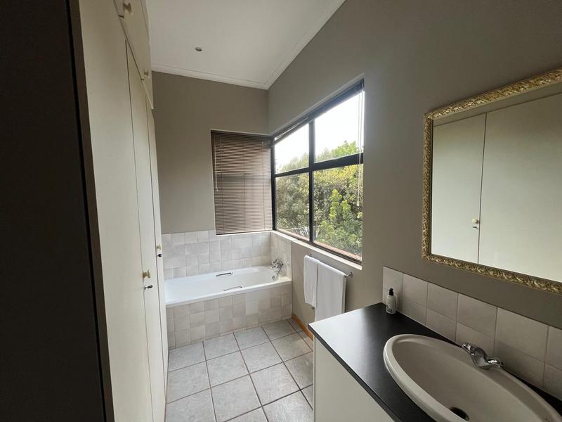 To Let 3 Bedroom Property for Rent in Waterkloof Ridge Gauteng