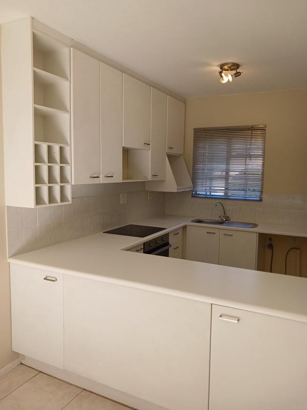 To Let 1 Bedroom Property for Rent in Magaliessig Gauteng
