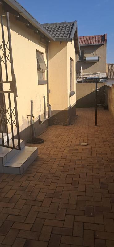 To Let 3 Bedroom Property for Rent in Meadowlands Gauteng