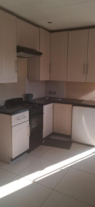 To Let 3 Bedroom Property for Rent in Meadowlands Gauteng