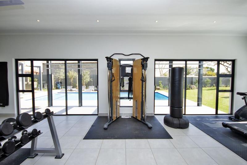 To Let 2 Bedroom Property for Rent in Fourways Gauteng