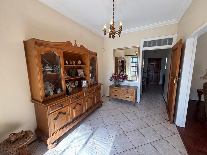 4 Bedroom Property for Sale in Florida Hills Gauteng