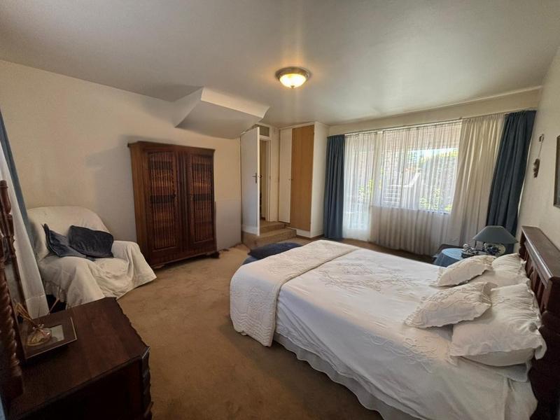 4 Bedroom Property for Sale in Florida Hills Gauteng