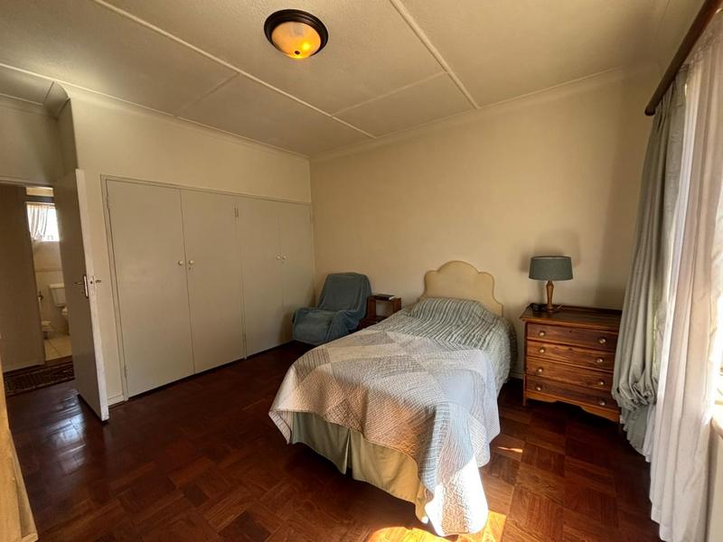 4 Bedroom Property for Sale in Florida Hills Gauteng