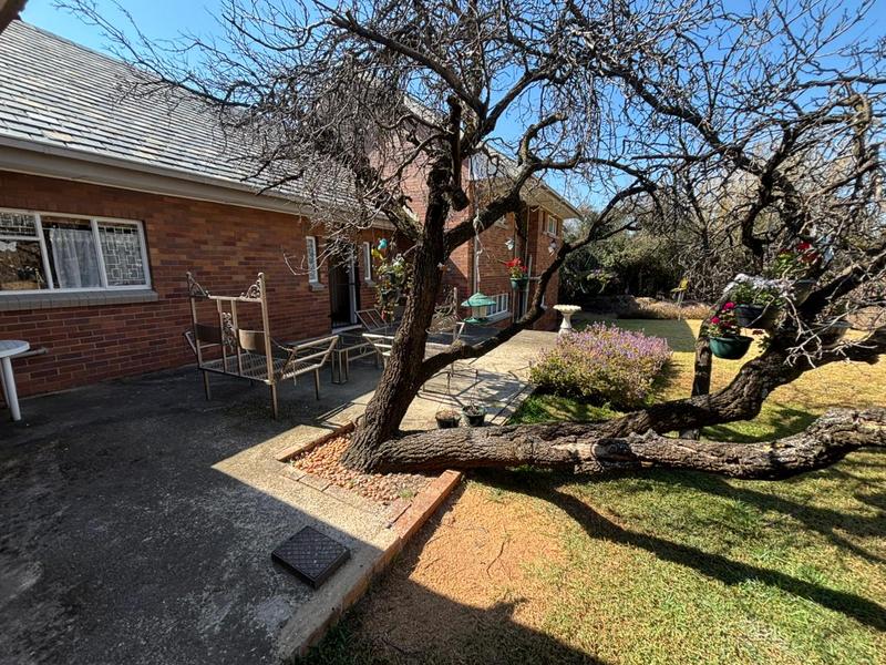 4 Bedroom Property for Sale in Florida Hills Gauteng