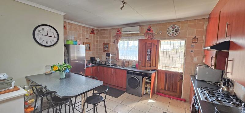 3 Bedroom Property for Sale in Kookrus Gauteng
