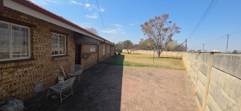 4 Bedroom Property for Sale in Kookrus Gauteng