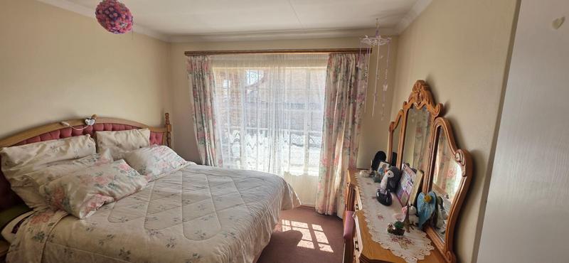 4 Bedroom Property for Sale in Kookrus Gauteng