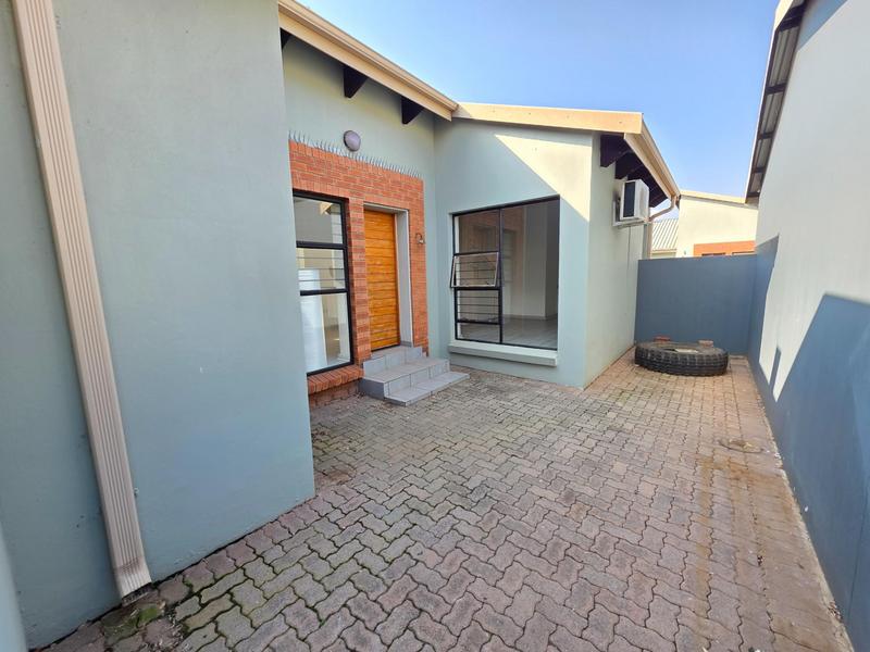 3 Bedroom Property for Sale in Meyerton Central Gauteng