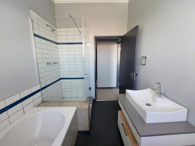 To Let 2 Bedroom Property for Rent in Braamfontein Gauteng