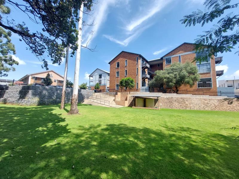 To Let 2 Bedroom Property for Rent in Braamfontein Gauteng