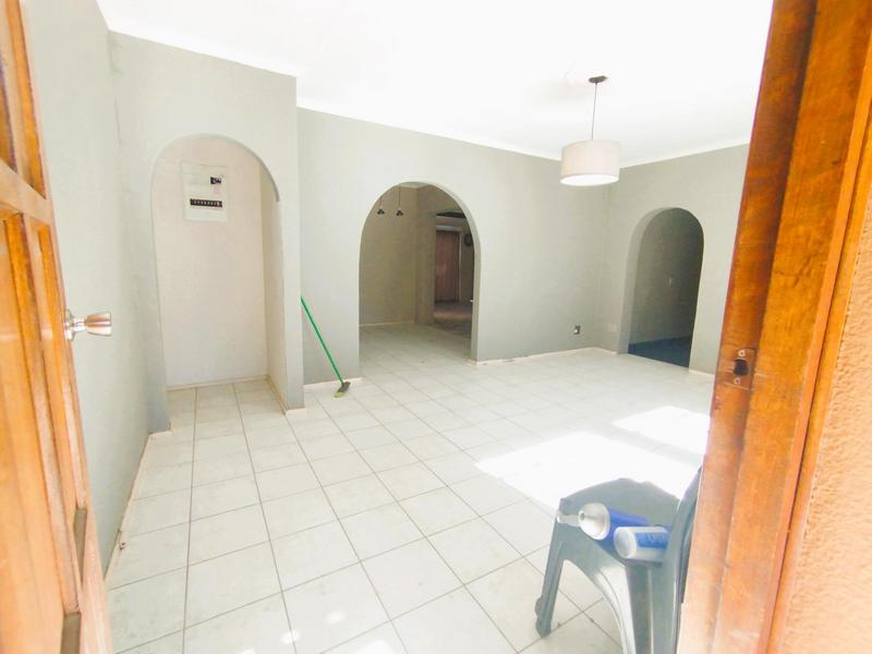 5 Bedroom Property for Sale in Sunward Park Gauteng