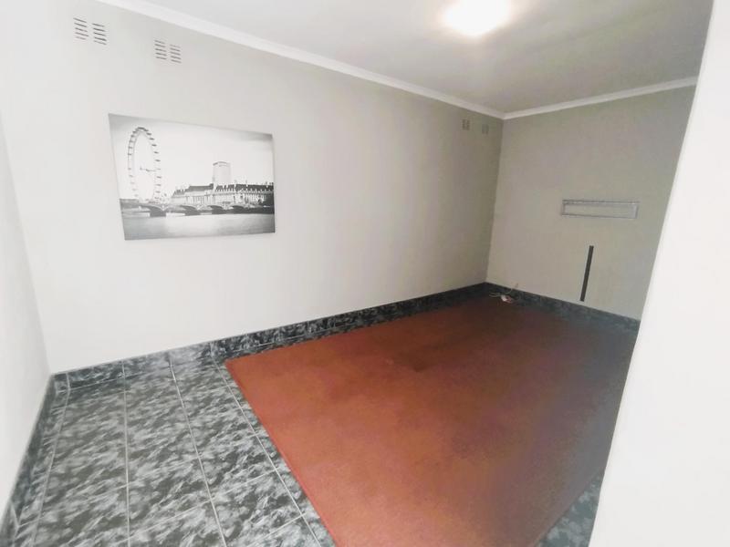 5 Bedroom Property for Sale in Sunward Park Gauteng