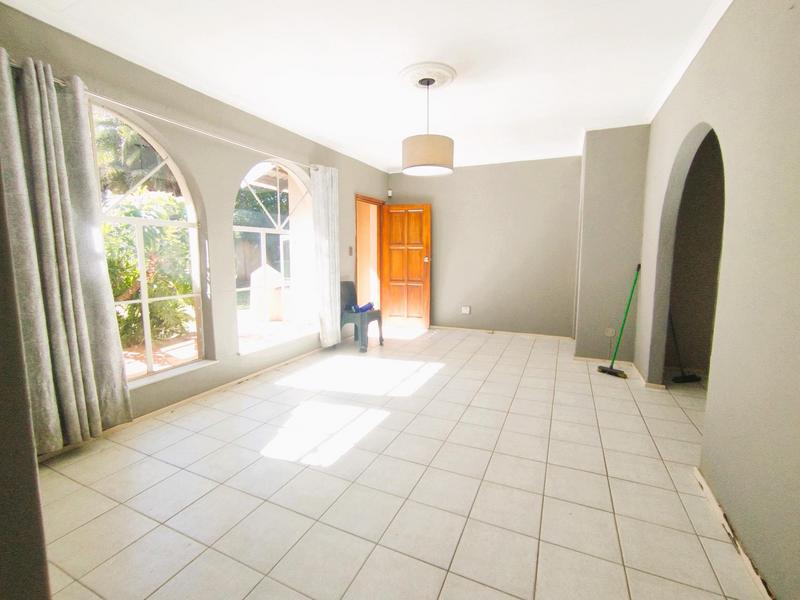 5 Bedroom Property for Sale in Sunward Park Gauteng
