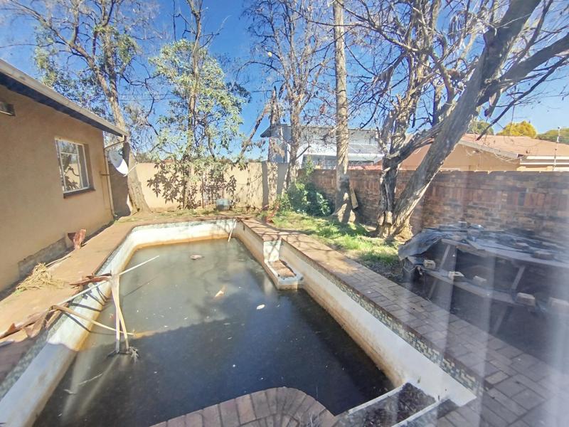 5 Bedroom Property for Sale in Sunward Park Gauteng