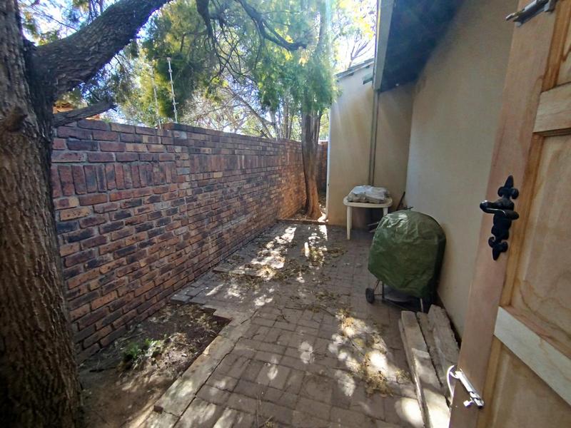 5 Bedroom Property for Sale in Sunward Park Gauteng