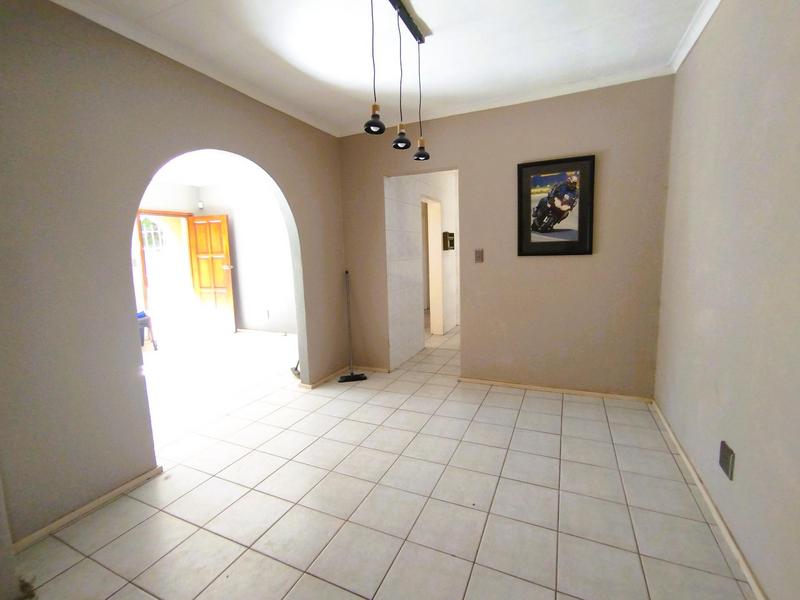 5 Bedroom Property for Sale in Sunward Park Gauteng