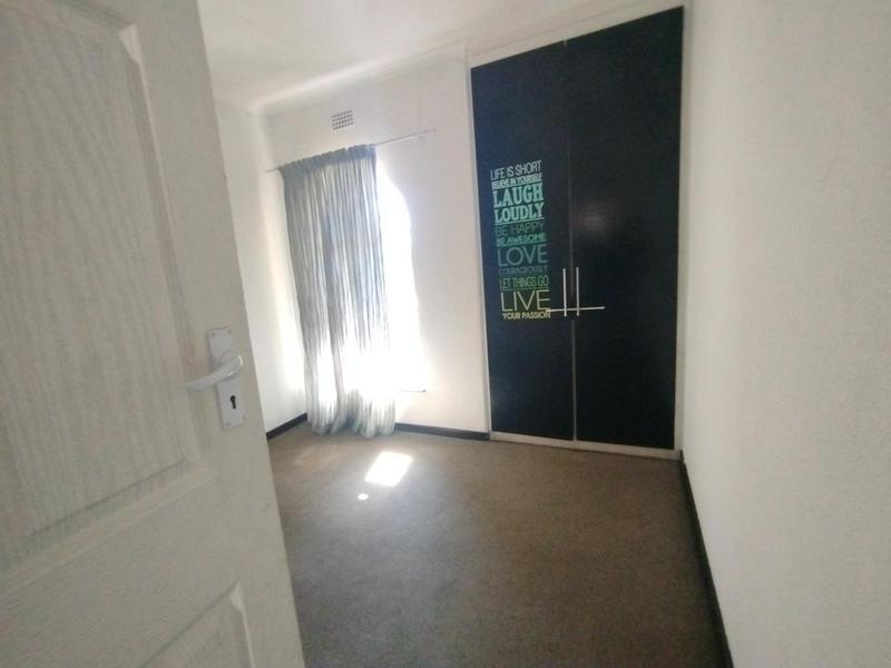 5 Bedroom Property for Sale in Sunward Park Gauteng