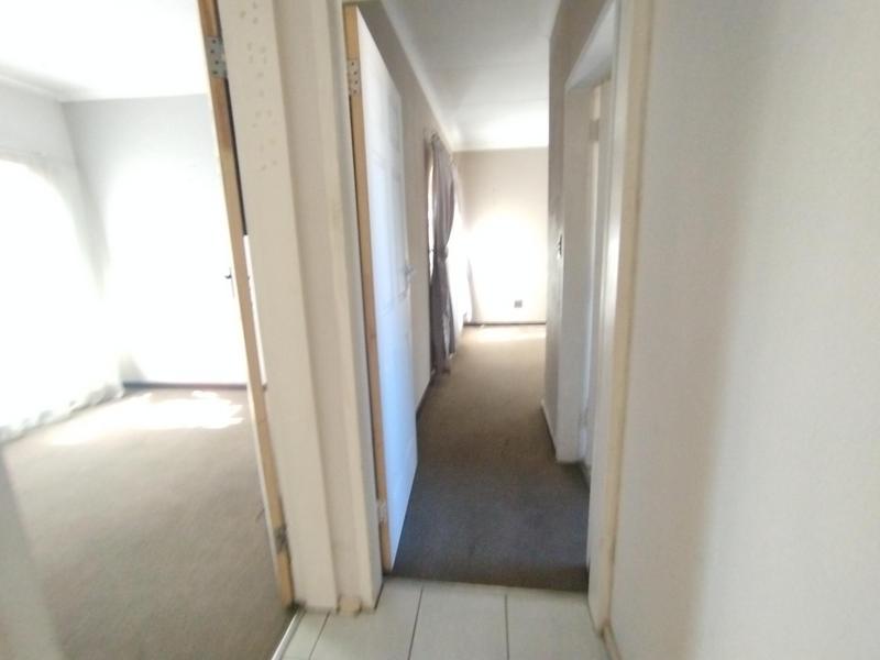 5 Bedroom Property for Sale in Sunward Park Gauteng