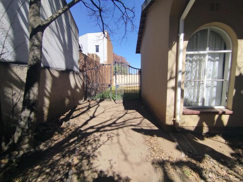 5 Bedroom Property for Sale in Sunward Park Gauteng