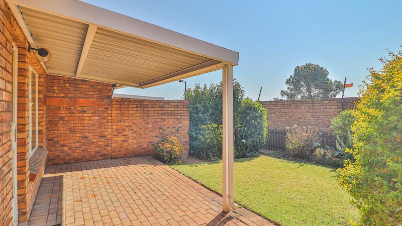 1 Bedroom Property for Sale in Edenvale Central Gauteng