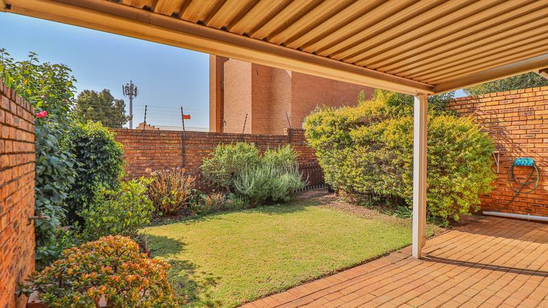 1 Bedroom Property for Sale in Edenvale Central Gauteng