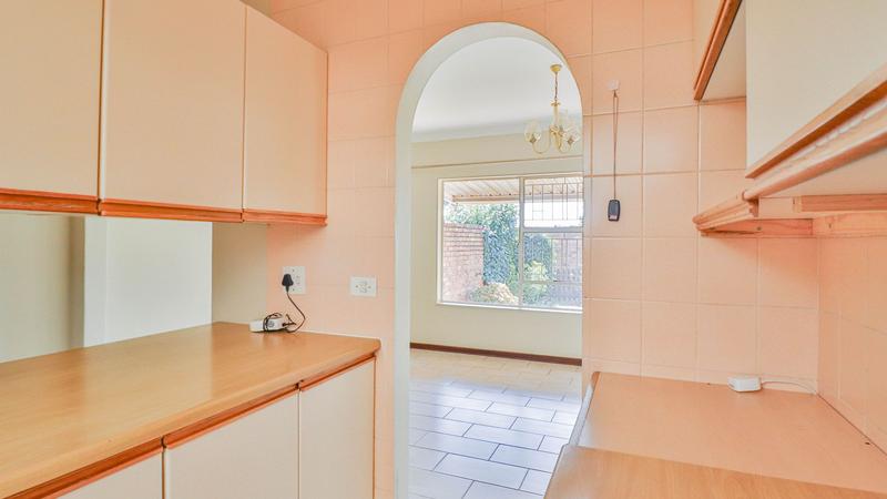 1 Bedroom Property for Sale in Edenvale Central Gauteng