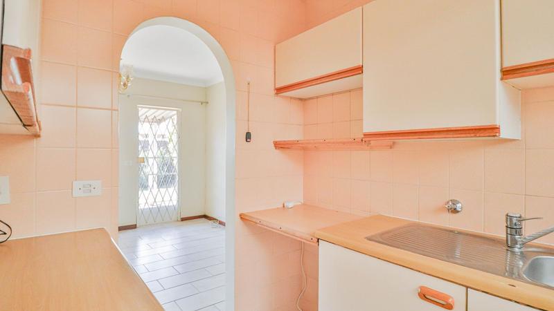 1 Bedroom Property for Sale in Edenvale Central Gauteng
