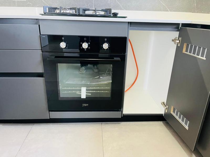 To Let 3 Bedroom Property for Rent in Waterfall Gauteng