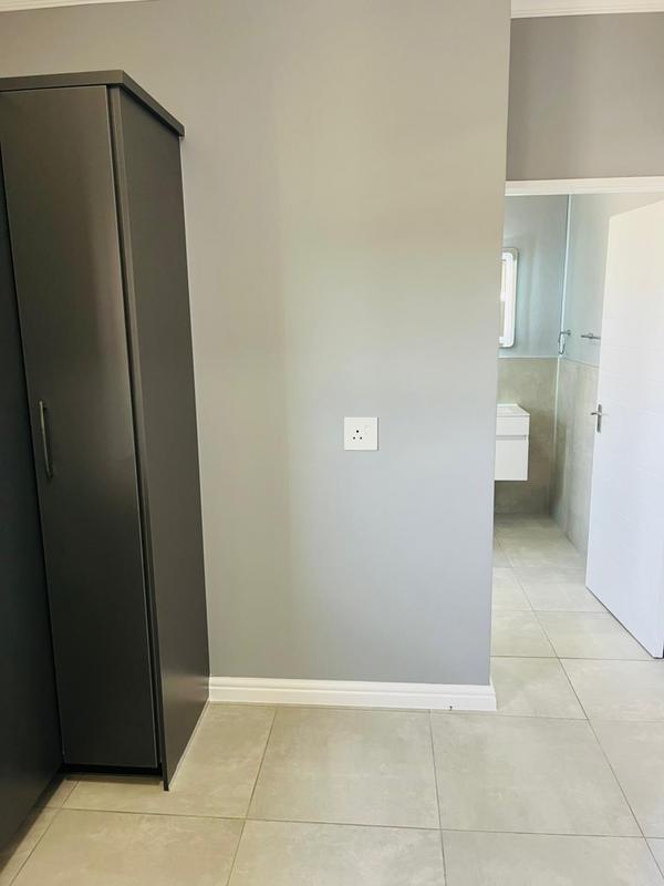 To Let 3 Bedroom Property for Rent in Waterfall Gauteng