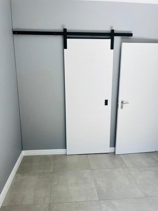 To Let 3 Bedroom Property for Rent in Waterfall Gauteng