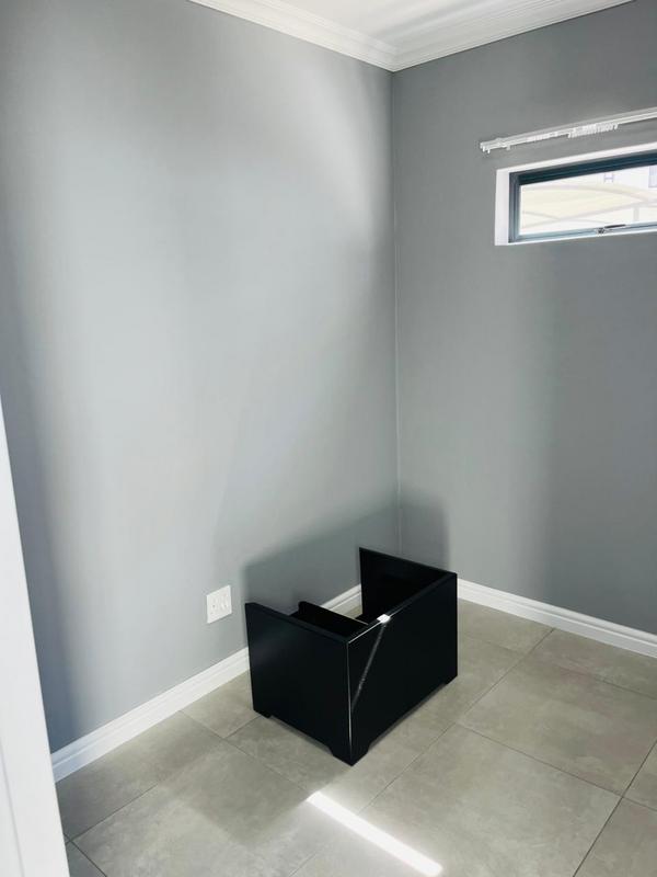 To Let 3 Bedroom Property for Rent in Waterfall Gauteng