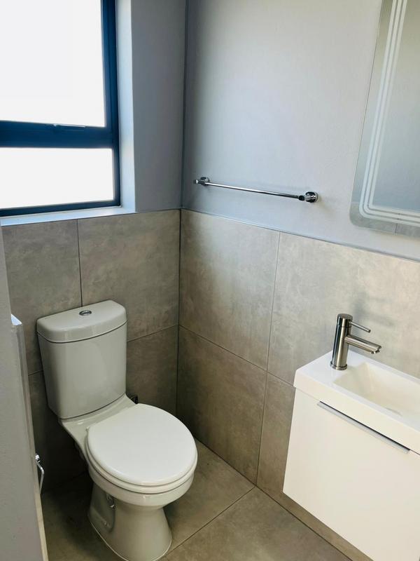 To Let 3 Bedroom Property for Rent in Waterfall Gauteng