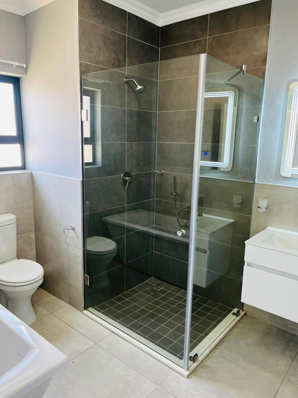 To Let 3 Bedroom Property for Rent in Waterfall Gauteng