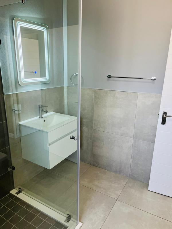 To Let 3 Bedroom Property for Rent in Waterfall Gauteng