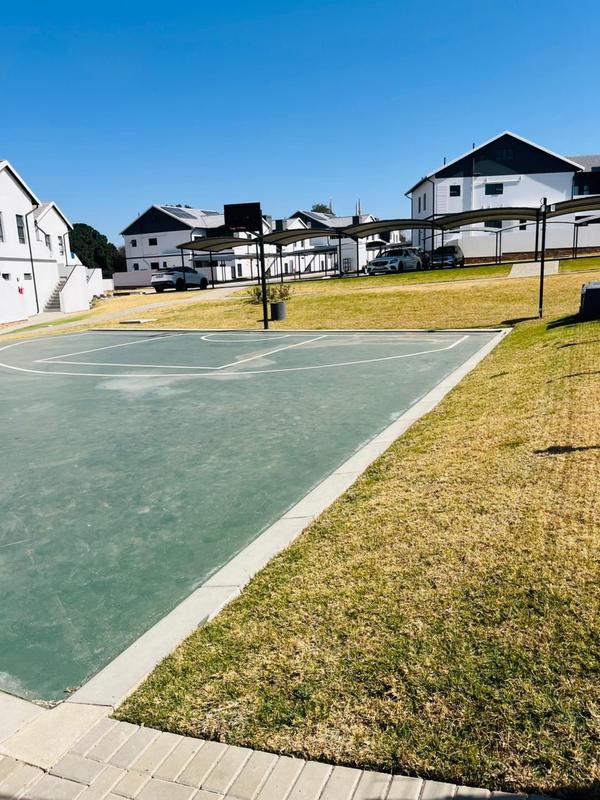 To Let 3 Bedroom Property for Rent in Waterfall Gauteng