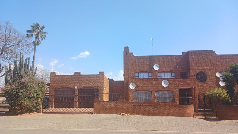18 Bedroom Property for Sale in Hospital View Gauteng