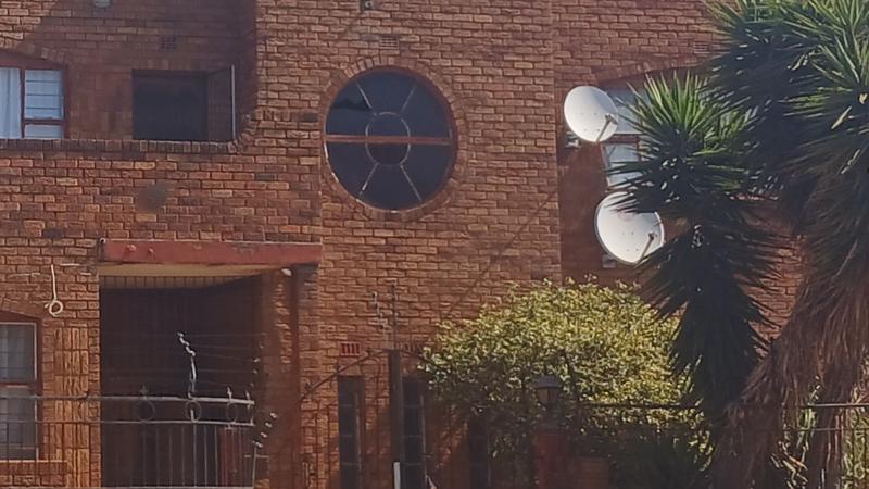 18 Bedroom Property for Sale in Hospital View Gauteng