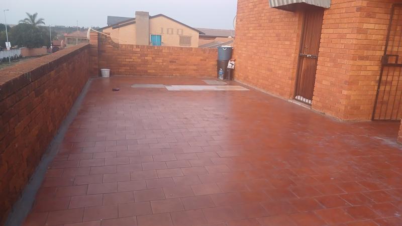 18 Bedroom Property for Sale in Hospital View Gauteng