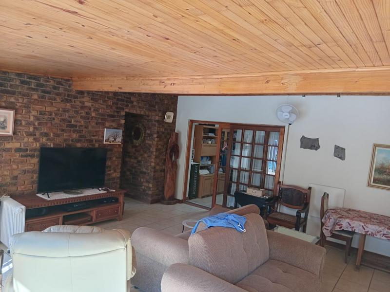 3 Bedroom Property for Sale in Hennopspark Gauteng