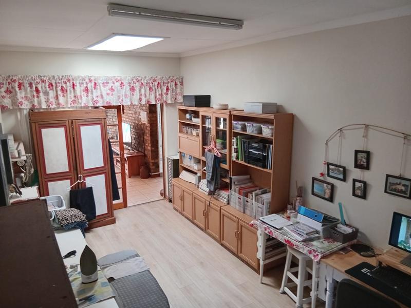 3 Bedroom Property for Sale in Hennopspark Gauteng
